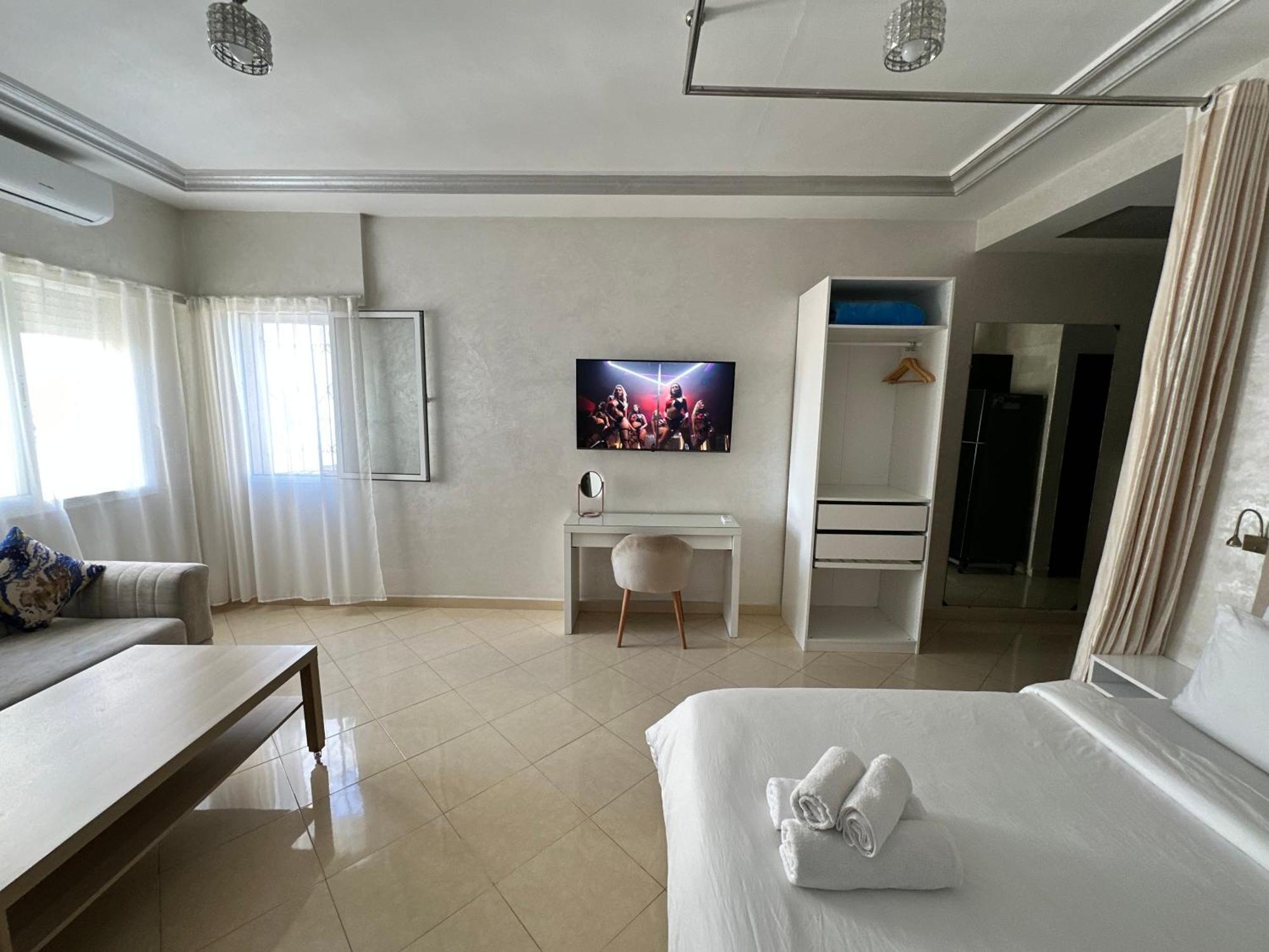 Studio Relax A Malabata Tanger Luaran gambar