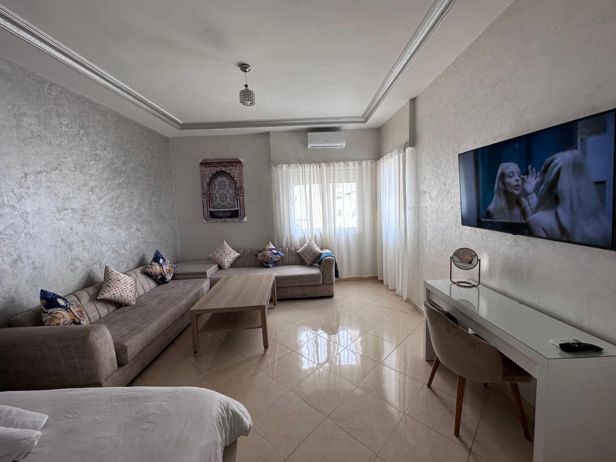 Studio Relax A Malabata Tanger Luaran gambar